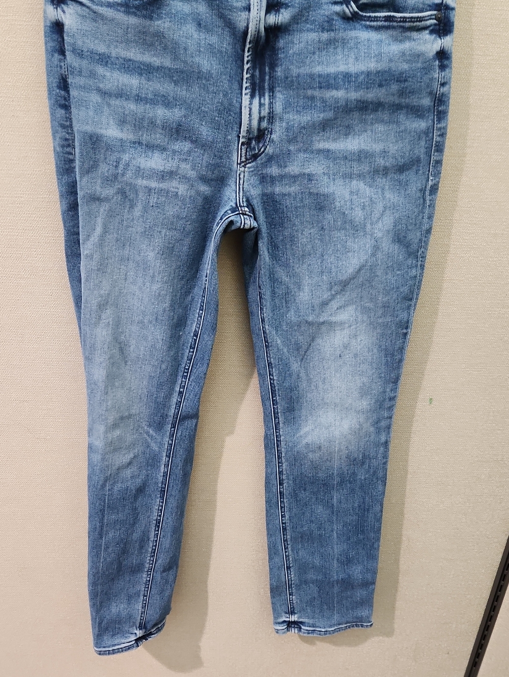 Mother The Midrise Dazzler Ankle Jeans in We The Animals Size 31 - Picture 4 of 16